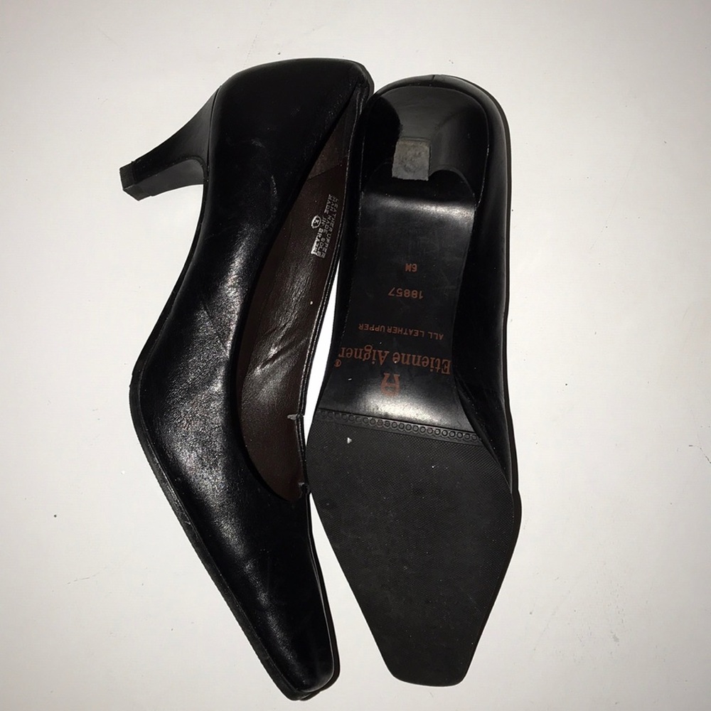 Shoes - Picture 2 of 3